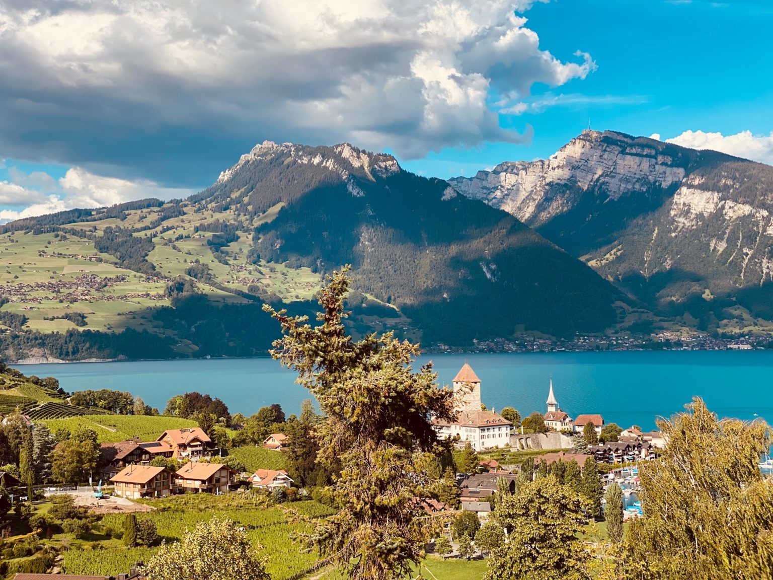 city walking tour montreux